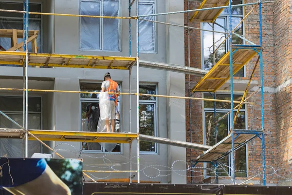 Construcción de un nuevo edificio de gran altura — Foto de Stock