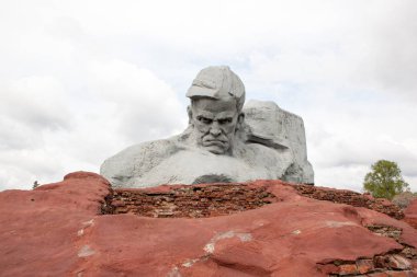Brest, Belarus, Mayıs, 2017: Brest Kalesi, Brest Şehir, Beyaz Rusya cesaret (Muzhestvo) Anıtı. Anıt Brest Kalesi savunucuları için ikinci Dünya Savaşı sırasında adanmıştır