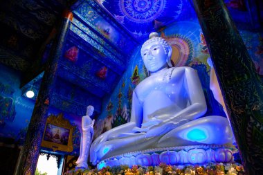 Mavi Tapınak 'taki Mavi Buda Heykeli (Rong Sua 10 tapınağı))