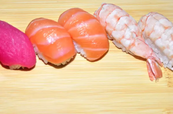 Nigiri Sushi Impostato Uno Sfondo Bianco — Foto Stock
