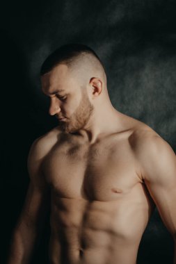 Kas sakallı adam siyah Studio