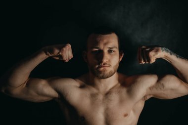 Kas sakallı adam siyah Studio