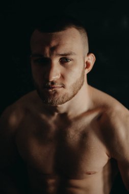 Kas sakallı adam siyah Studio