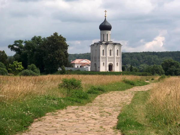Church of Intercession upon Nerl River. (Bogolubovo, Vladimir re — Stock Image Church of Intercession upon Nerl River. (Bogolubovo, Vladimir re Royalty Free Stock Images