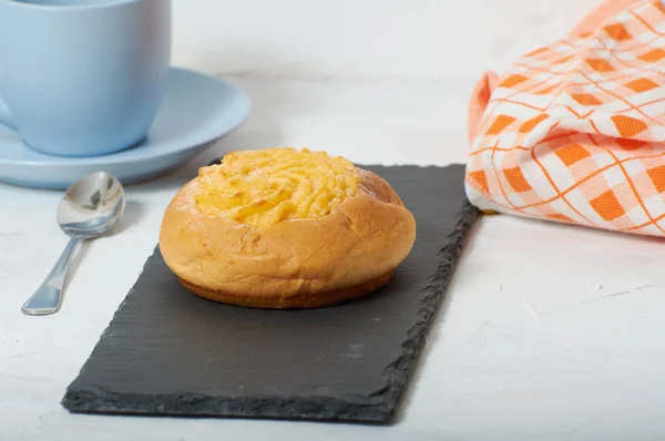 Café Manhã Com Pão Creme Coco — Fotografia de Stock