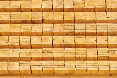 İnşaat için yığın ahşap plakalar