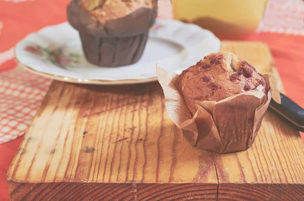 Hela korn kanel och äpple muffins med frön — Stockfoto