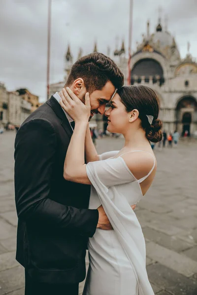 Venedik (Venezia), İtalya'da düğün çifti