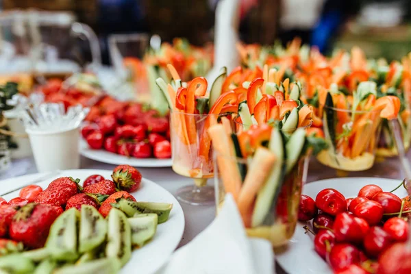 Buffettisch Auf Feier Party — Stockfoto