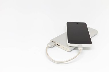 Smartphone harici pil şarj oluyor