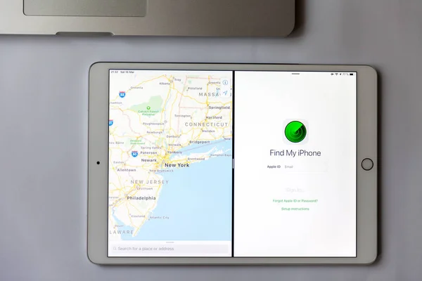 Moskova / Rusya - 17 Mart 2019: uygulama bul iphone ekranında beyaz ipad. Sonraki Macbook olduğunu.