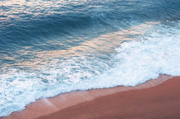 야에서 Kaputas 해변에 파도의 해안을 최고의 있습니다 텍스트에 터키석 — 스톡 사진