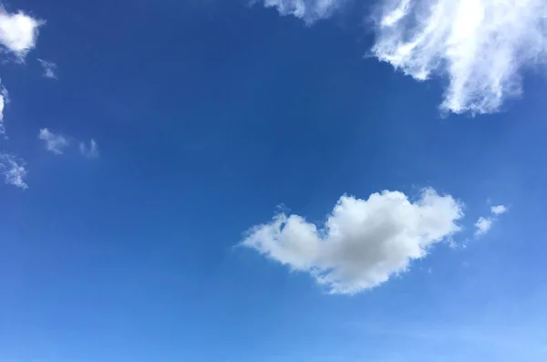 Cielo Azul Las Hermosas Molduras Blancas — Foto de Stock