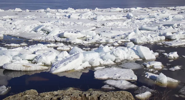 Printemps Est Arrivé Glace Fondra Bientôt Toute Nature Vivra — Photo