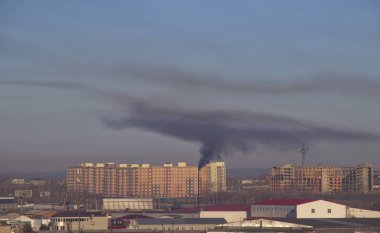 siyah duman emisyonları şehrin ekolojisini etkiler