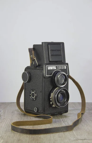 Rússia, Krasnoyarsk, abril 2019: câmera vintage Lubitel166B — Fotografia de Stock