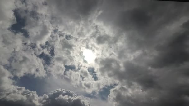 Nubes Mueven Rápidamente Través Del Cielo — Vídeos de Stock