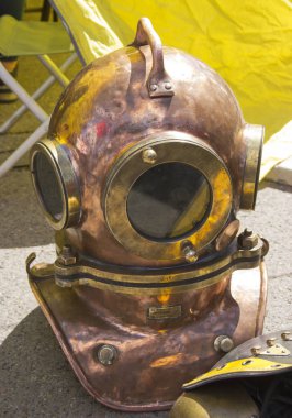 Rusya, Krasnoyarsk, Haziran 2019: bakır dalgıç kaskı