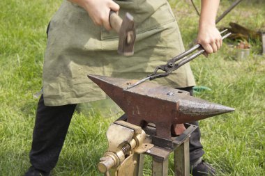 Demircilik için el yapımı antika alet.