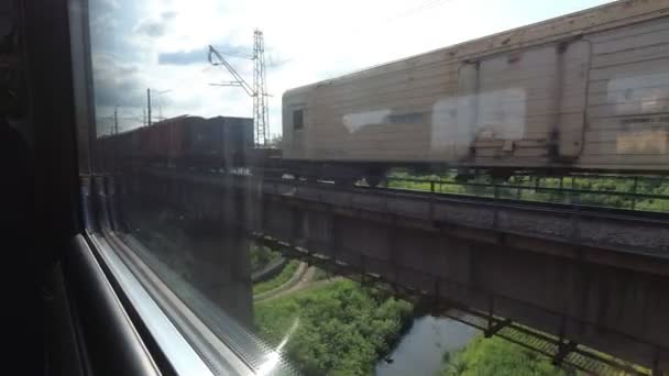 Rússia, Krasnoyarsk, julho de 2019: vista da janela do trem . — Vídeo de Stock