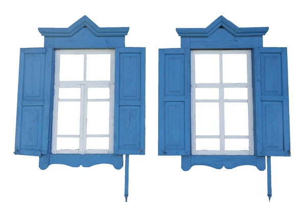 Vecchia finestra di legno isolata su sfondo bianco. — Foto Stock