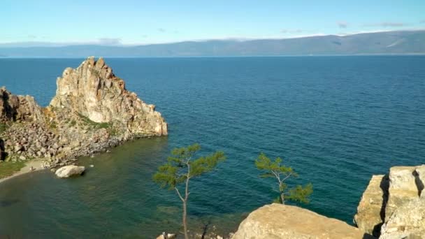 Shamanka Rock Olkhon Dos Nove Lugares Sagrados Ásia Cabo Burhan — Vídeo de Stock