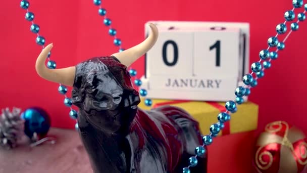 Kerststier Stier Als Symbool Van Het Nieuwe Jaar 2021 Feestelijke — Stockvideo