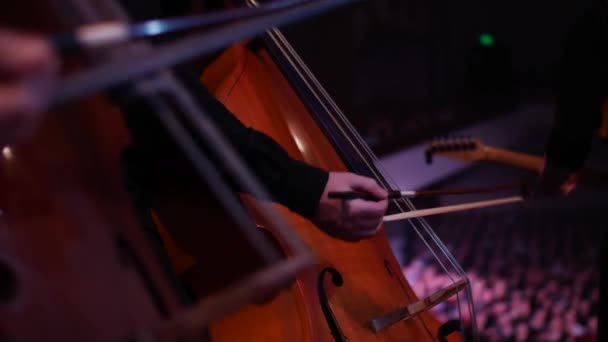 Konzert auf der Bühne des Theaters — Stockvideo