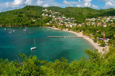 Anse-a-l 'ane, Martinique, FR: 22 Ağustos 2019: Anse-a-l' ane Plajı 'nın üst manzarası.