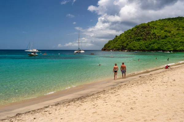 Petite Anse Arlet Μαρτινίκα Γαλλία Αυγούστου 2019 Άνθρωποι Απολαμβάνουν Μια — Φωτογραφία Αρχείου