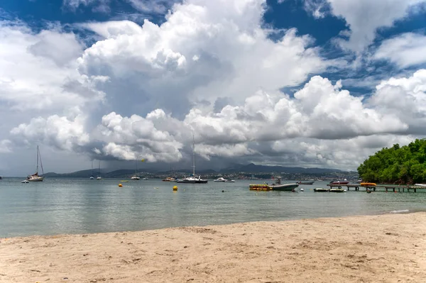 Anse Ane Μαρτινίκα Αυγούστου 2019 Δυνατή Βροχή Πάνω Από Fort — Φωτογραφία Αρχείου