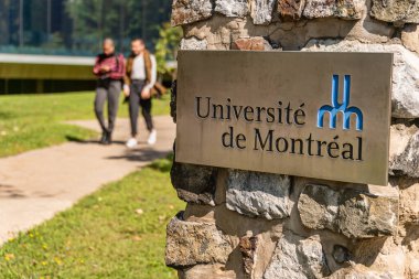 Montreal, CA - 5 Eylül 2019: Montreal Üniversitesi imzası