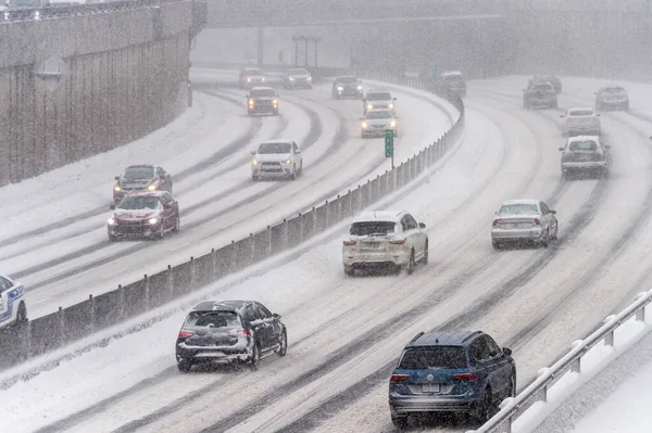 Montreal February 2020 Traffic Decarie Highway Snow Storm — 스톡 사진