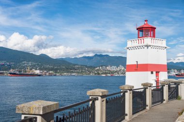 Vancouver, British Columbia, Kanada - 12 Eylül 2017: Stanley Park 'taki Brockton Point Deniz Feneri