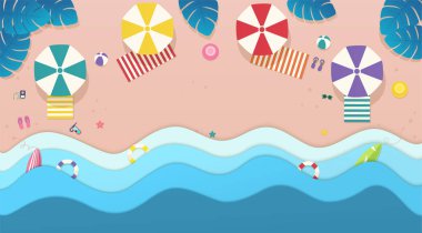 Üstten görünüm deniz, plaj şemsiye, şezlong ve çevresinde tropikal yaprak ile. Deniz dalgaları ve rekreasyon alanı.