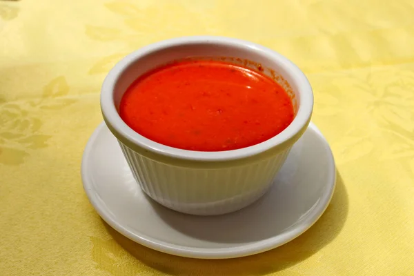 Traditional Mojo Picon Red Sauce Chilli Peppers Spicy Sauce Served — Stock Photo, Image