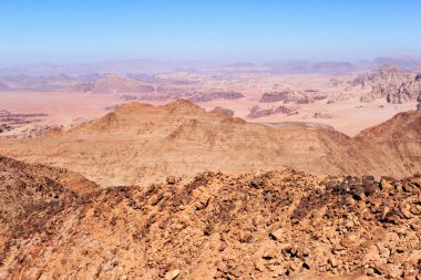 Panoramic görüntülemek Jebel dağdan um Adaami - Jordan'in.