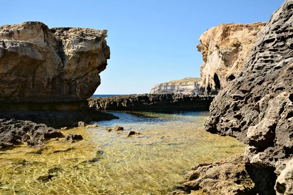 Dwejra Bay på ön Gozo — Stockfoto