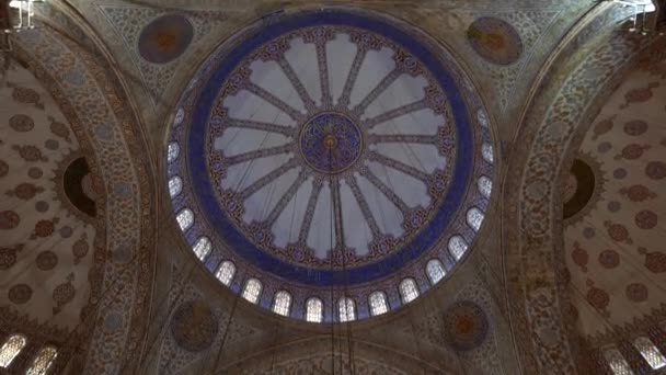 土耳其伊斯坦布尔苏莱曼尼亚清真寺的内部 — 图库视频影像