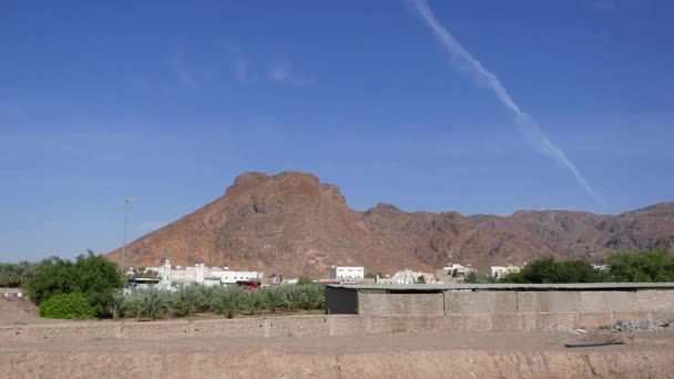 Λόφο Του Uhud Κατά Γαλάζιο Ουρανό Όπου Μάχης Του Uhud — Αρχείο Βίντεο