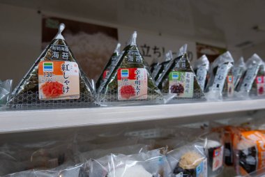 Dotonbori, Osaka, Japonya-9 Kasım 2018 : Ja'nın çeşitli tatları