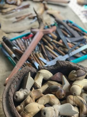 Keris ahşap sapı Kaba şekli. Keris eski zamanlarda kullanılan geleneksel bir Malay hançer olduğunu.