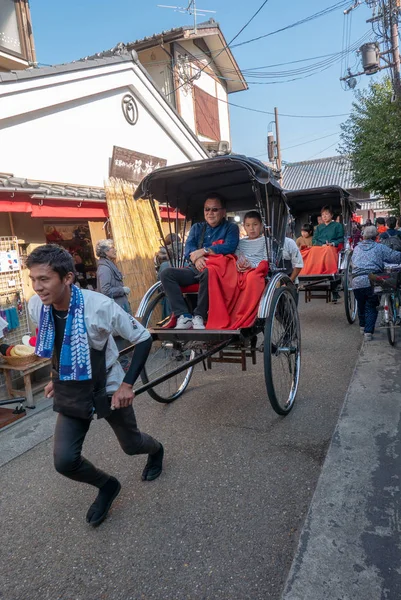 Arashiyama Japan November 2018 Tourist Take Ride Rickshaw Arashiyama Japan — Stock Photo, Image