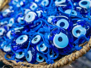 İstanbul, Türkiye'de satılık kötü gözler takılar.