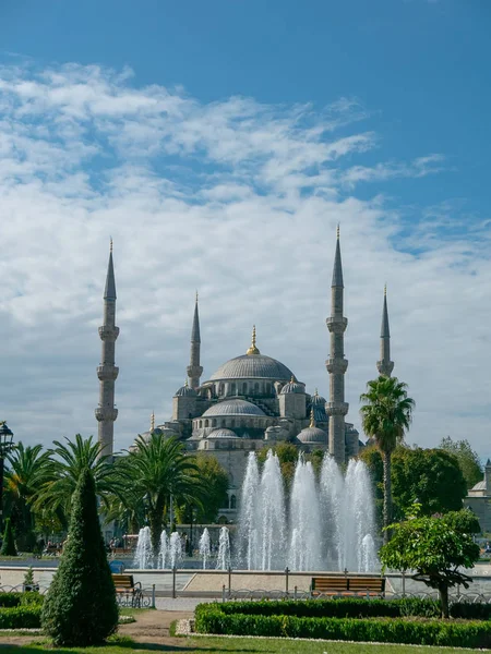 Modrá mešita (Mešita sultána Ahmet) v Istanbulu. — Stock fotografie