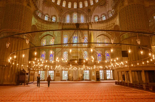 ISTANBUL, TURQUIA-SETEMBRO 25, 2016: Vista ampla angular do interior — Fotografia de Stock