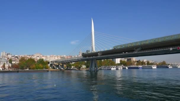 Sous Pont Vue Sur Ferry Surplombant Pont — Video