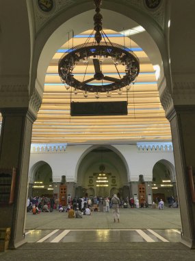 Al Madinah, Suudi Arabistan-19 Ocak 2018: Tanımlanamayan Müslüman 