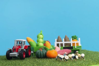 Minyatür oyuncaklar stüdyosu kuruldu - El işçilerinin fotoğraflarının yan görüntüsü