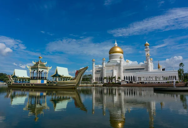 Masjid Sultan Omar Ali Saifuddin Moschea Chiatta Reale Bsb Brunei — Foto Stock